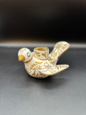 White & Gold Filigree Dove Candlestick Holder